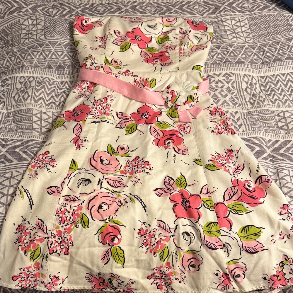 LOFT Cream and Gray Geometric Dress